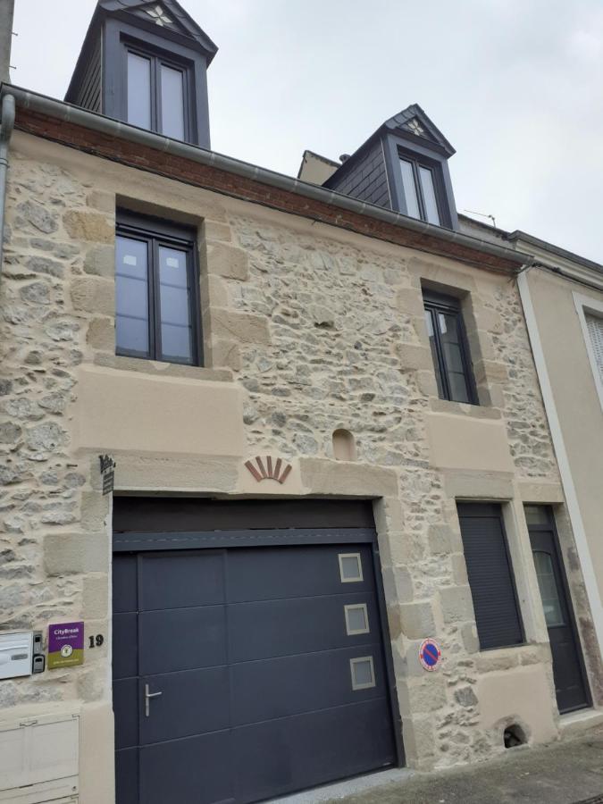Charmes En Ville Le Charme Authentique Montluçon Exterior foto